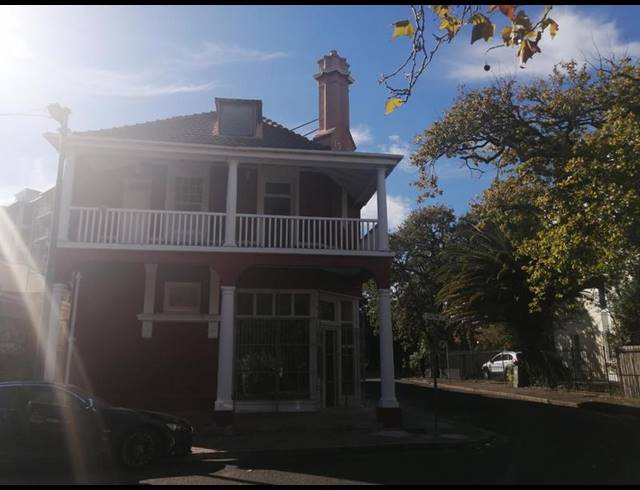 1 BEDROOM PROPERTY TO RENT IN RONDEBOSCH